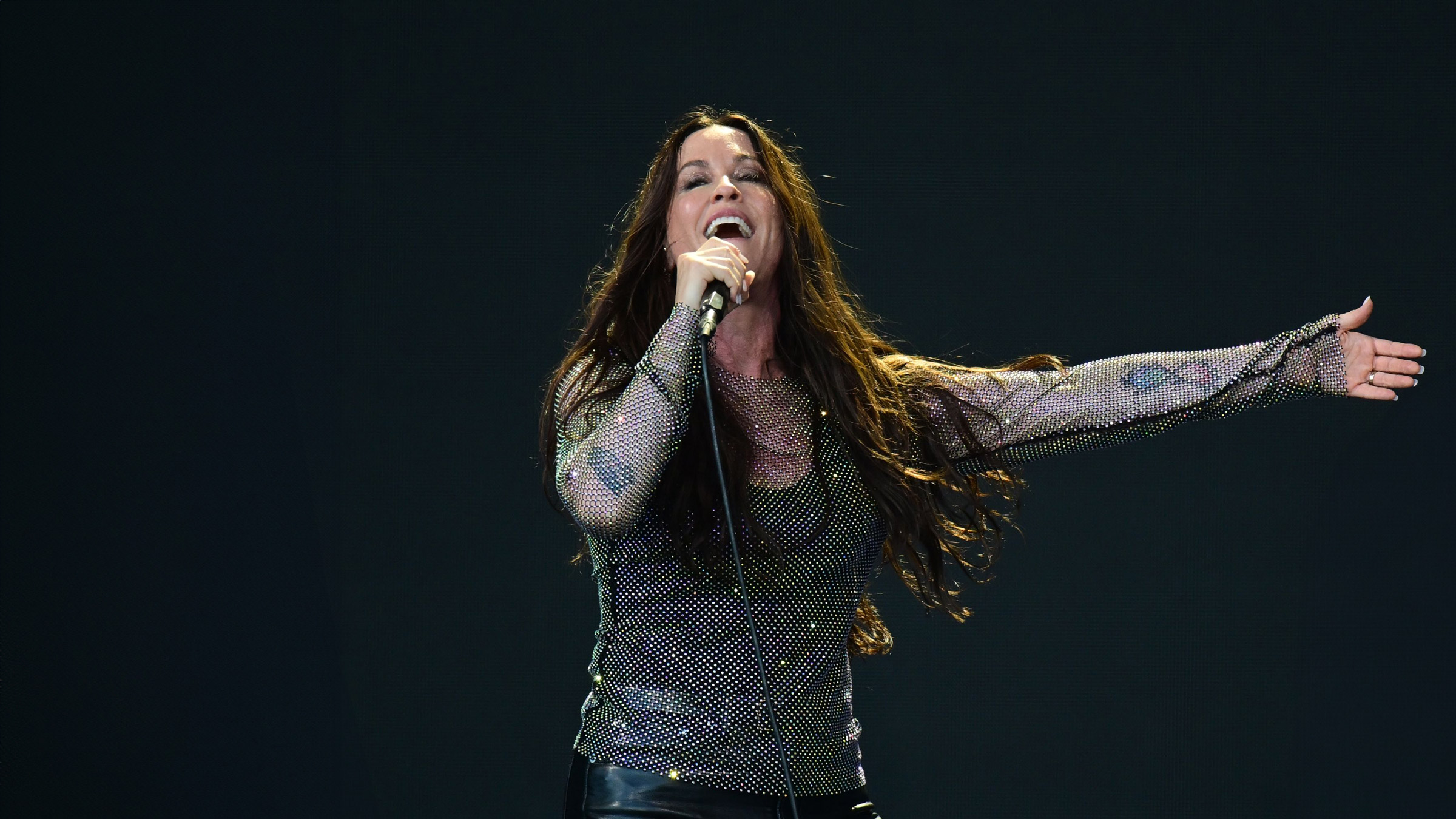 Alanis Morissette live